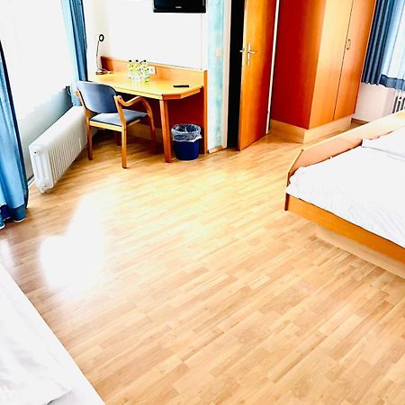 Mc Hotel Karlsruhe Luaran gambar