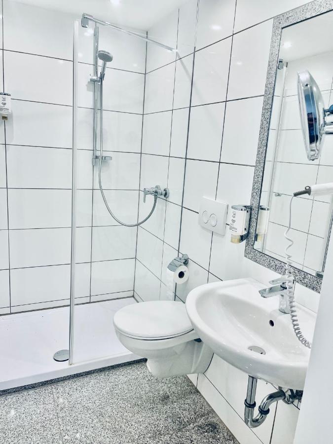 Mc Hotel Karlsruhe Luaran gambar