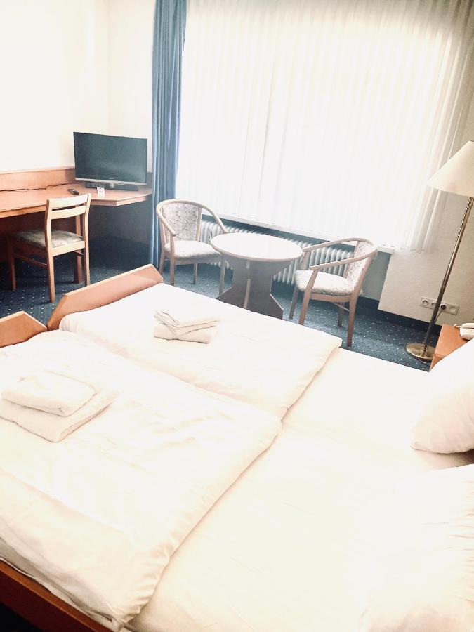Mc Hotel Karlsruhe Luaran gambar