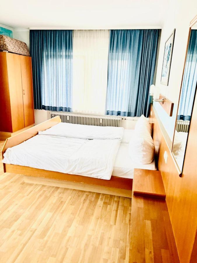Mc Hotel Karlsruhe Luaran gambar