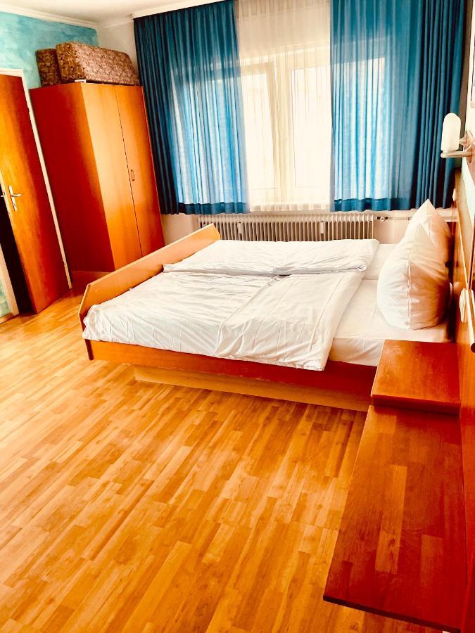 Mc Hotel Karlsruhe Luaran gambar